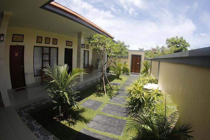 Purnama Guesthouse Canggu Екстериор снимка