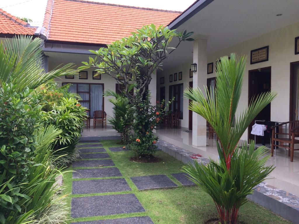 Purnama Guesthouse Canggu Екстериор снимка
