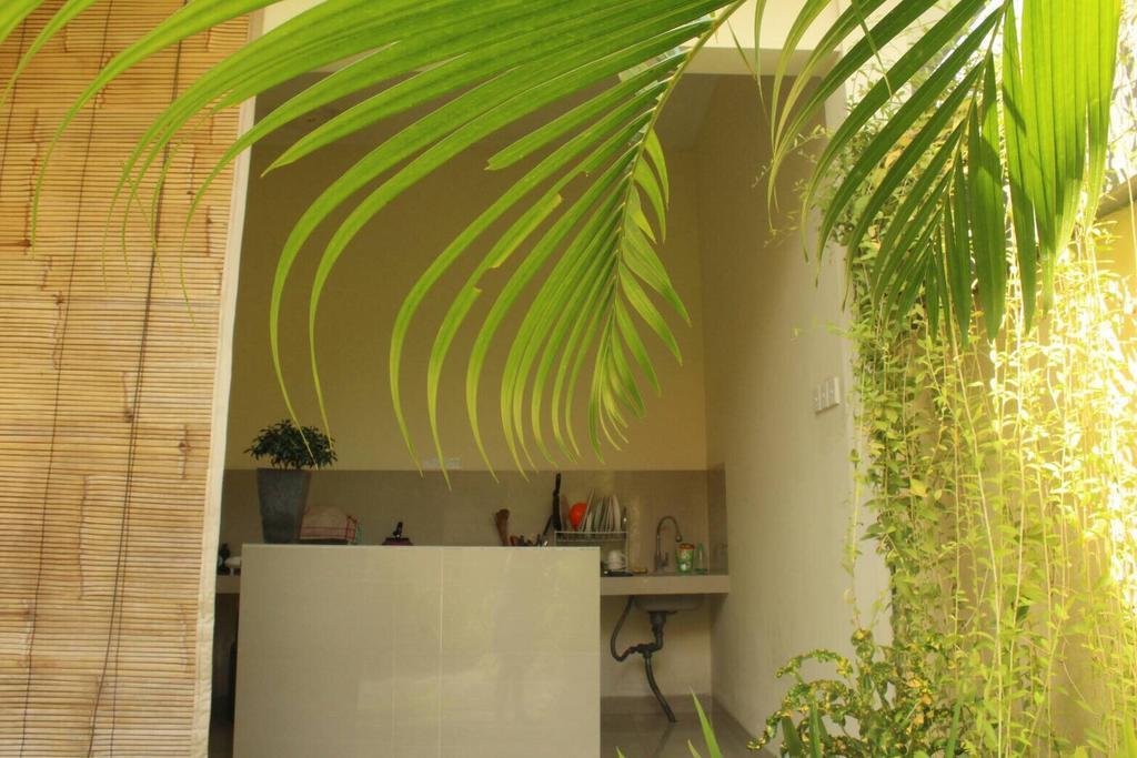Purnama Guesthouse Canggu Екстериор снимка
